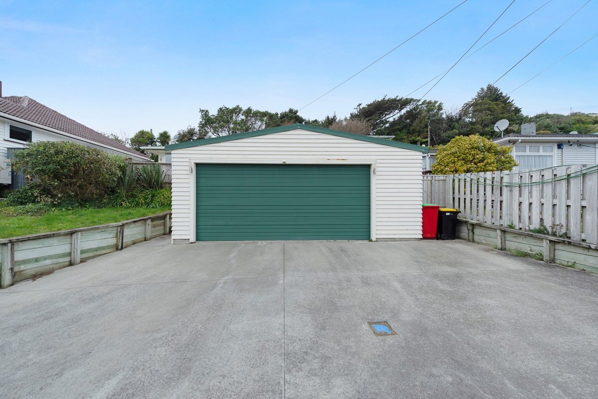 104 Helston Road, Paparangi, Wellington - Carousel 23