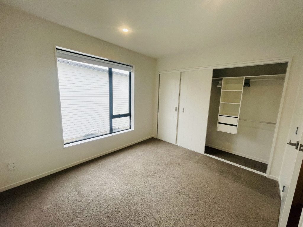 3/1 Sylvan Crescent, Te Atatu South, Auckland - Carousel 8