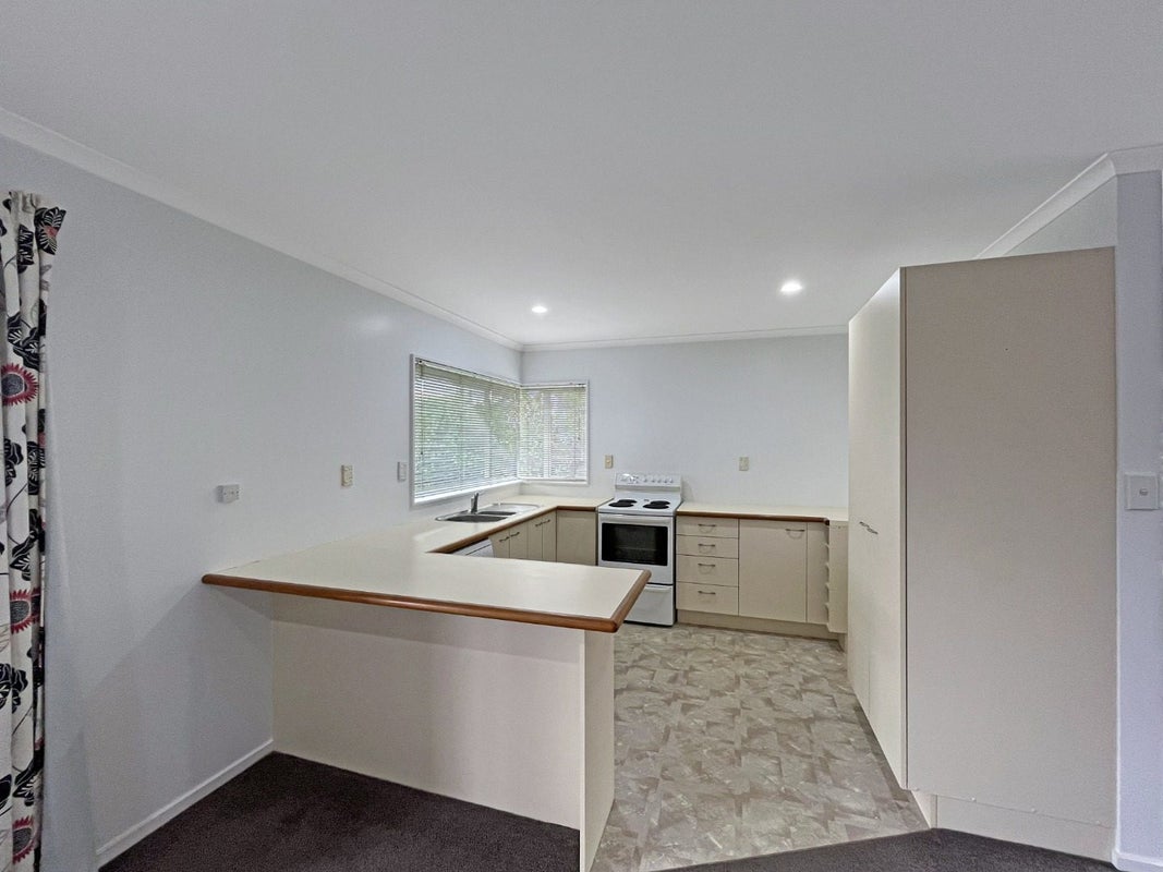 7 Flint Street, Milson, Palmerston North - Carousel 2