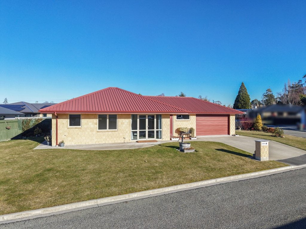 6 Stringer Crescent, Oamaru, Waitaki, Otago - Carousel 1