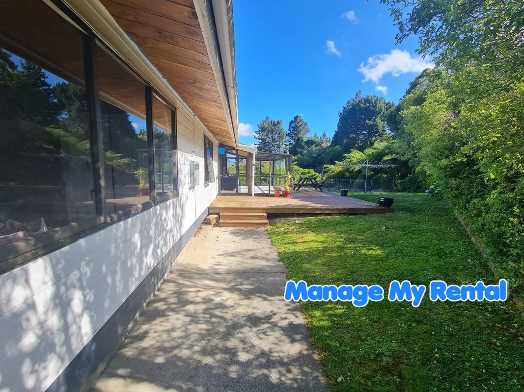 83 Park Road, Belmont, Lower Hutt - Carousel 1