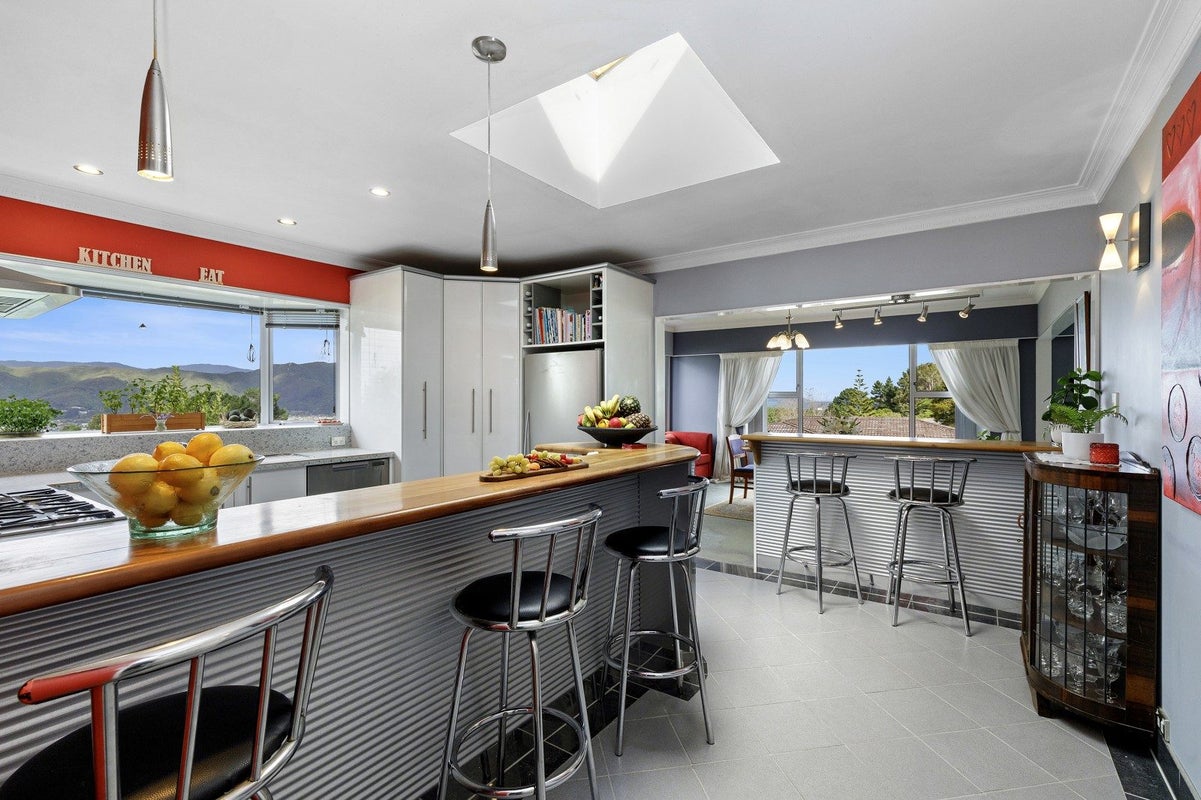 19 Rondane Place, Tirohanga, Lower Hutt - Carousel 2