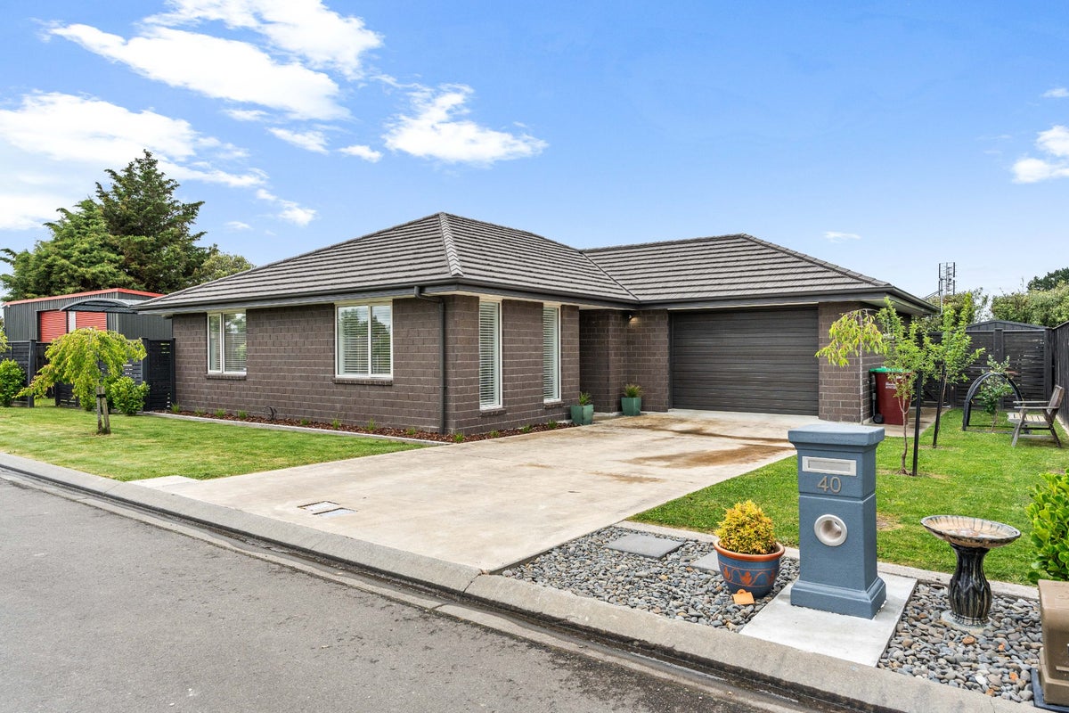40 Tuatahi Avenue, Solway, Masterton - Carousel 1
