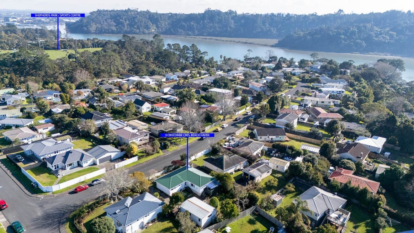 3 Crocombe Crescent, Beach Haven, Auckland - Carousel 18