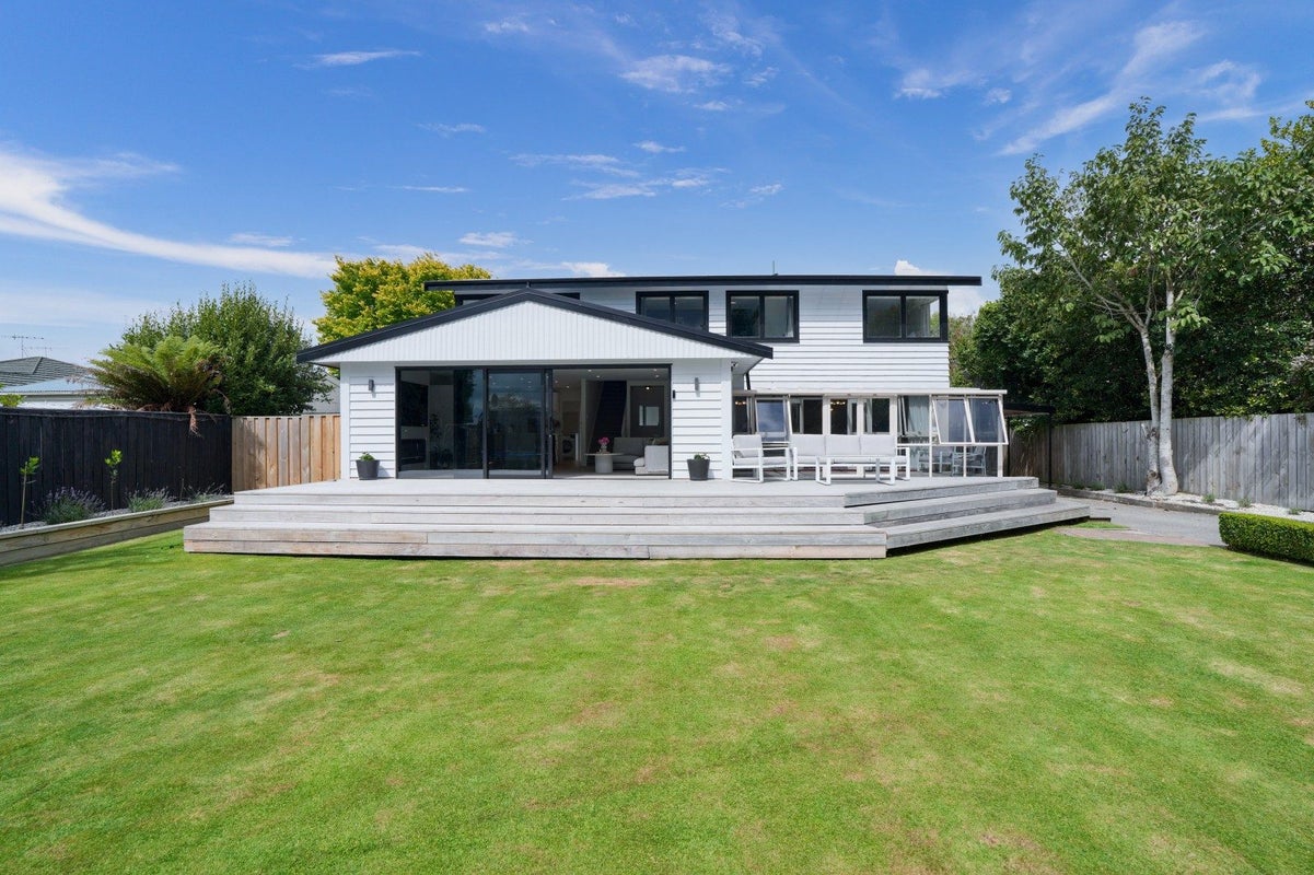 18 Montrose Street, Gladstone, Invercargill - Carousel 1