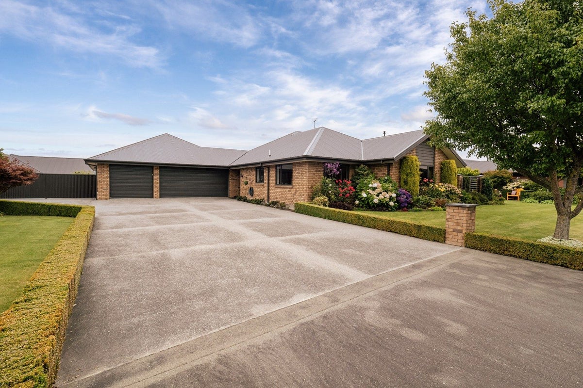11 Primrose Place, Allenton, Ashburton - Carousel 1