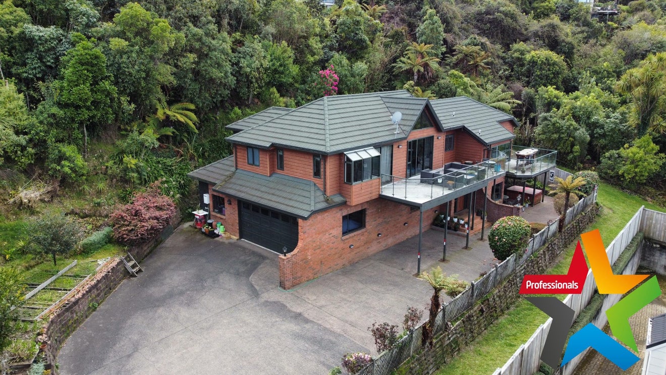 31 Ewing Grove, Acacia Bay, Taupo - Carousel 1