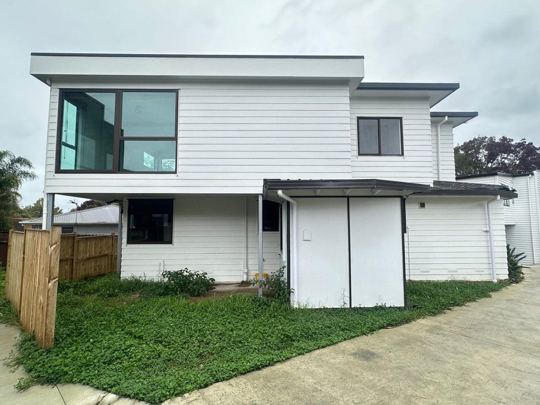 24B Duncan Avenue, Te Atatu South, Auckland - Carousel 1