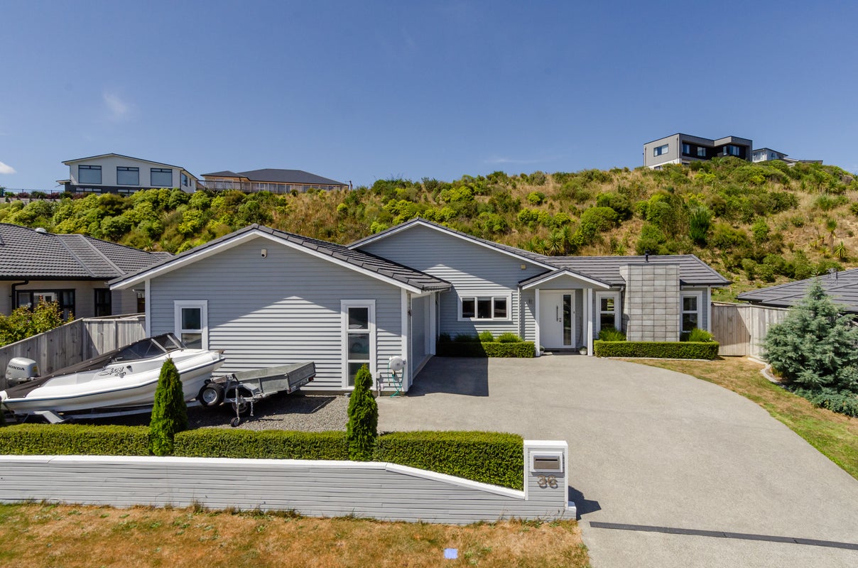 36 Margaret Shields Avenue, Aotea, Porirua - Carousel 2