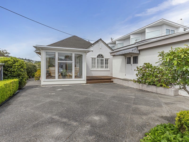 7 Helen Street, Brooklyn, Wellington - Carousel 2