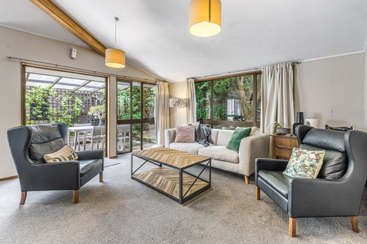 34 Apihai Street, Orakei, Auckland - Carousel 2