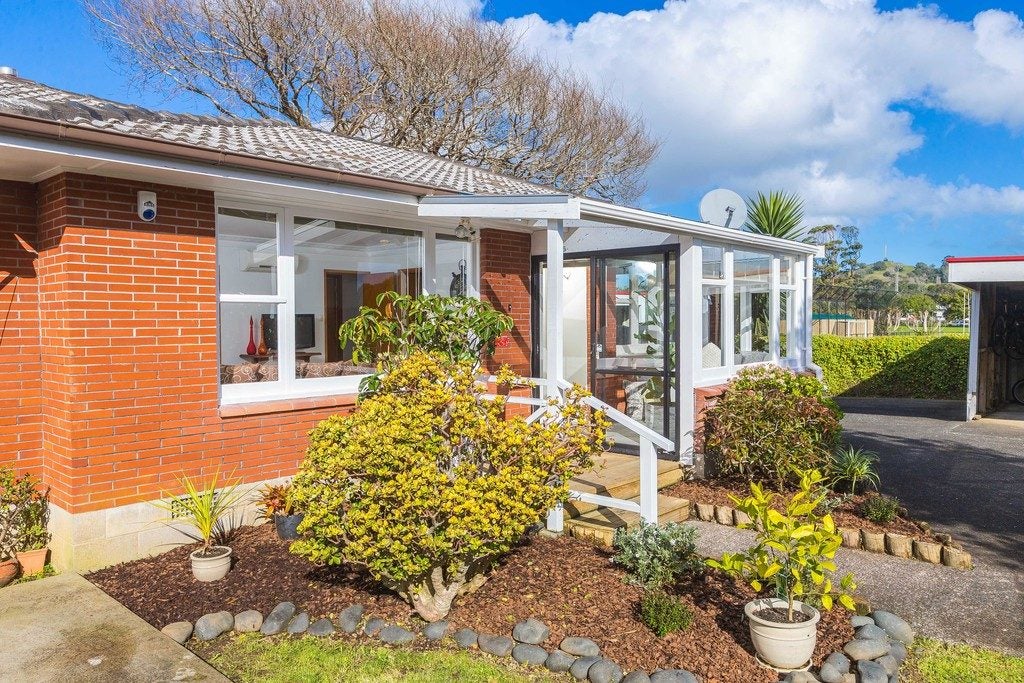0 Wapiti Avenue, Feilding, Feilding - Carousel 1