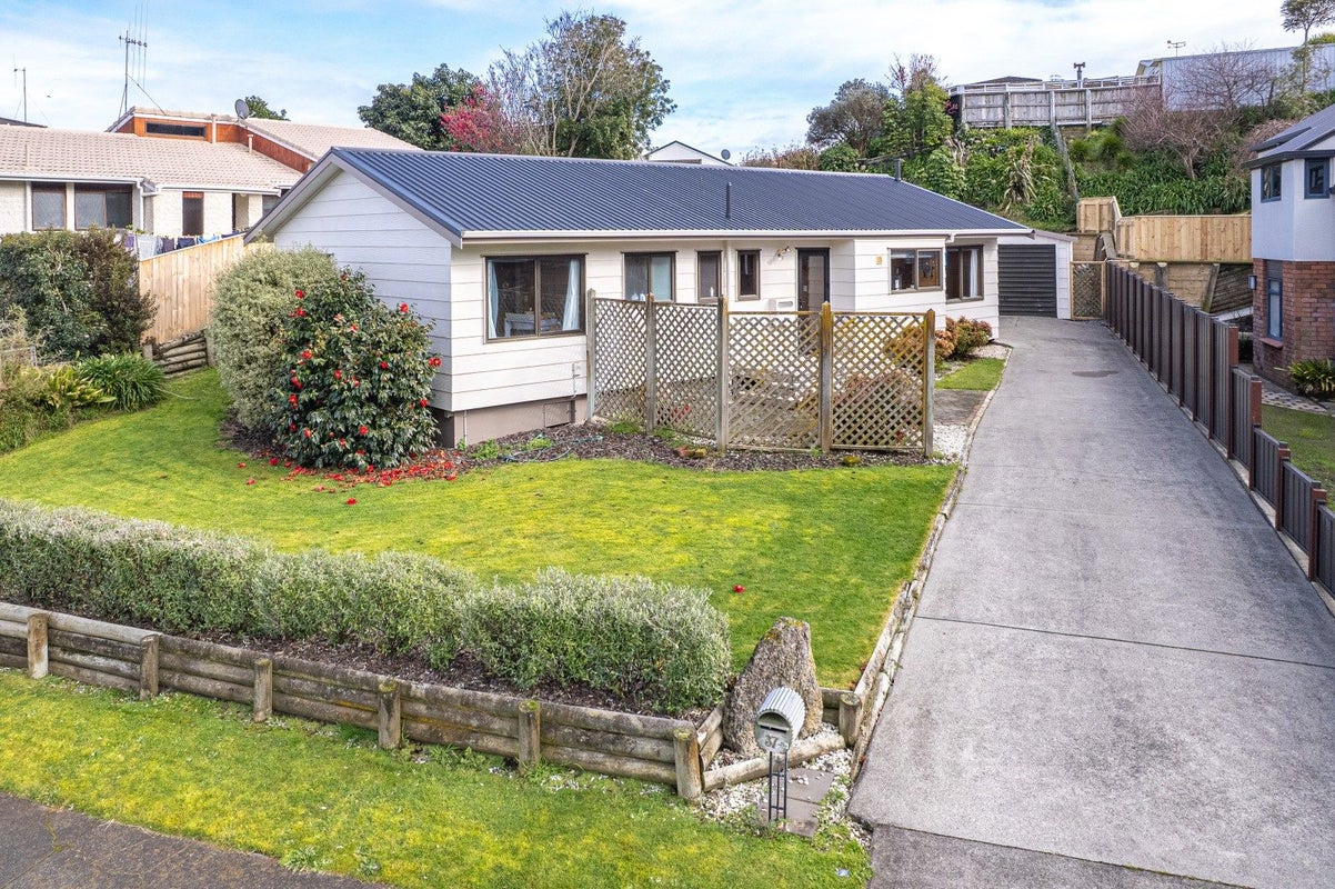 37 Bens Place, Springvale, Whanganui - Carousel 1