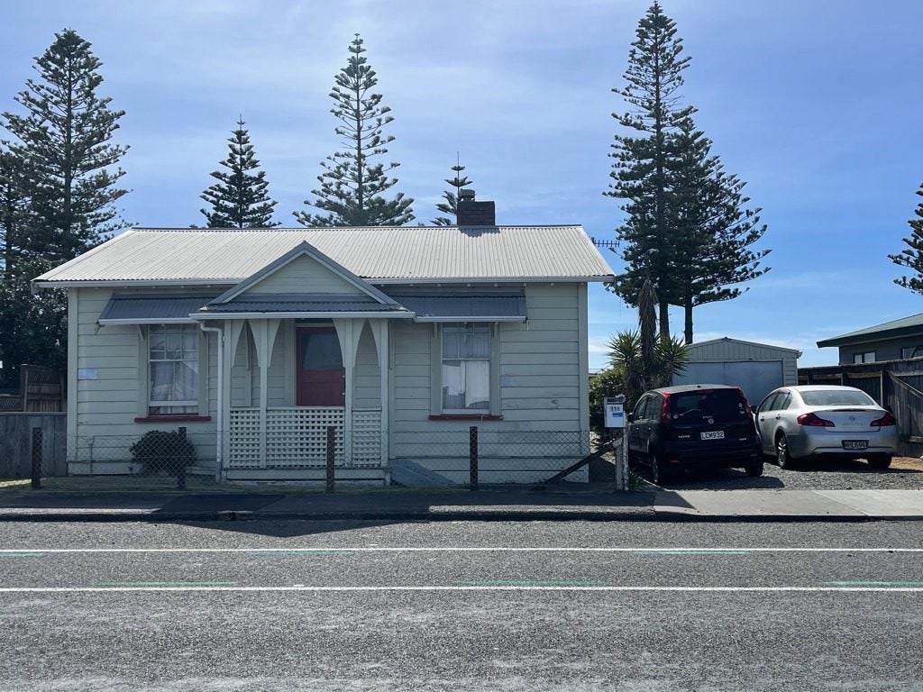 118 Te Awa Avenue, Te Awa, Napier - Carousel 1