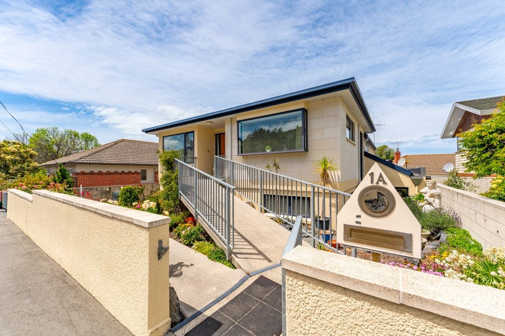1A Clyde Street, Oamaru North, Oamaru - Carousel 25