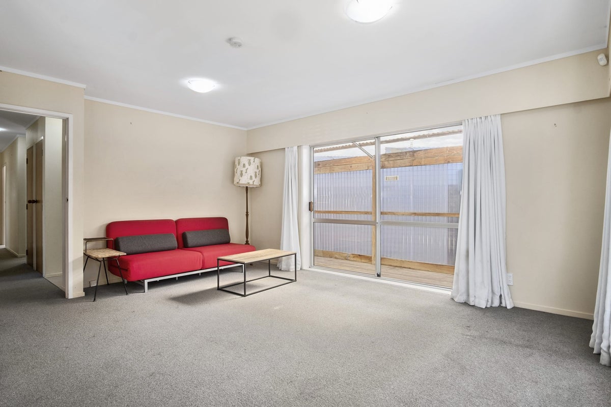 9 Simon Ellice Drive, Bayview, Auckland - Carousel 2