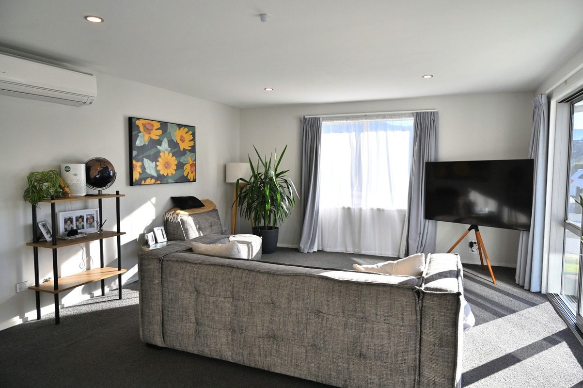 2 Northbrook Place, Lower Shotover, Queenstown - Carousel 2