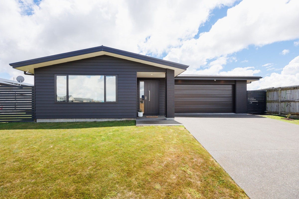 9 Kanzan Grove, Maewa, Feilding - Carousel 19