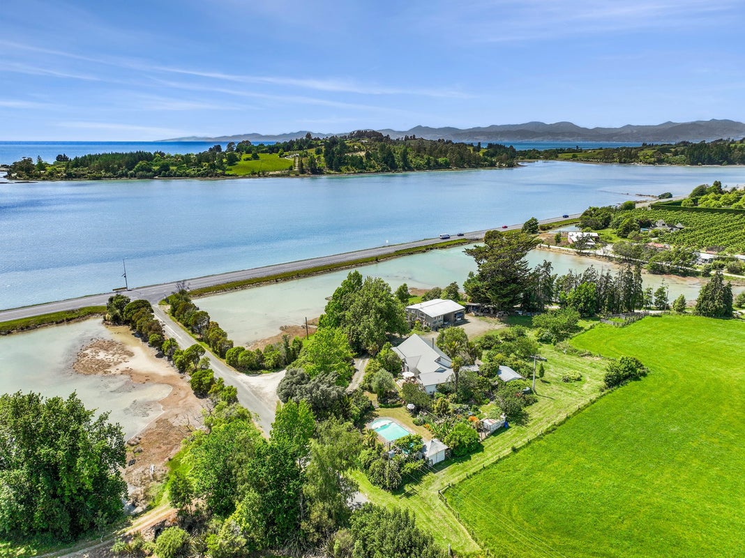 11 Weka Road, Tasman, Upper Moutere - Carousel 16