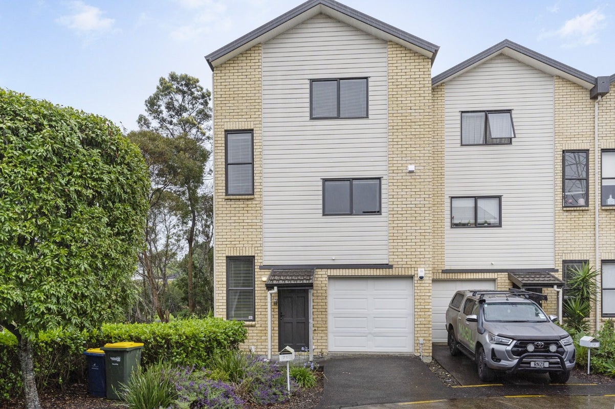 71/172 Mcleod Road, Te Atatu South, Auckland - Carousel 1
