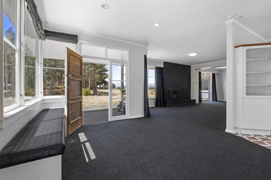 1279A State Highway 1, Himatangi, Foxton - Carousel 2