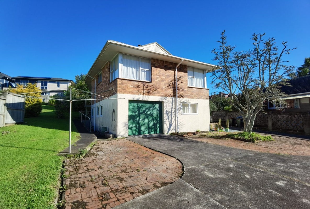 12 Covic Avenue, Blockhouse Bay, Auckland - Carousel 2
