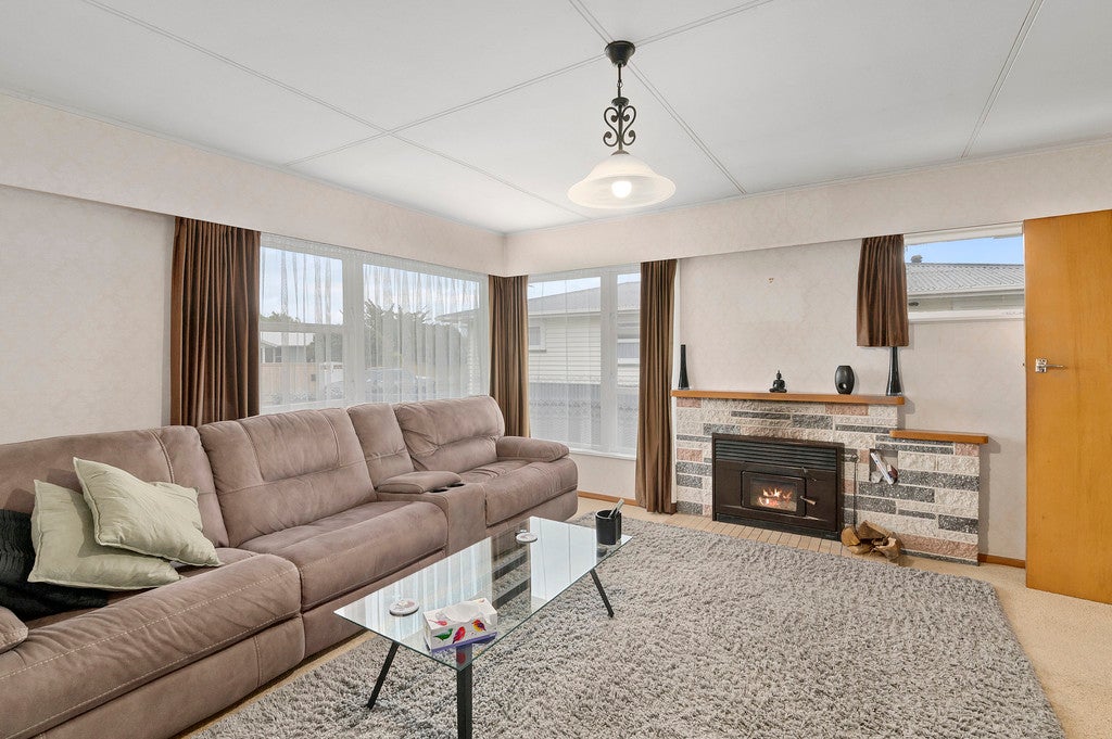 22 Elizabeth Street, Levin, Levin - Carousel 2
