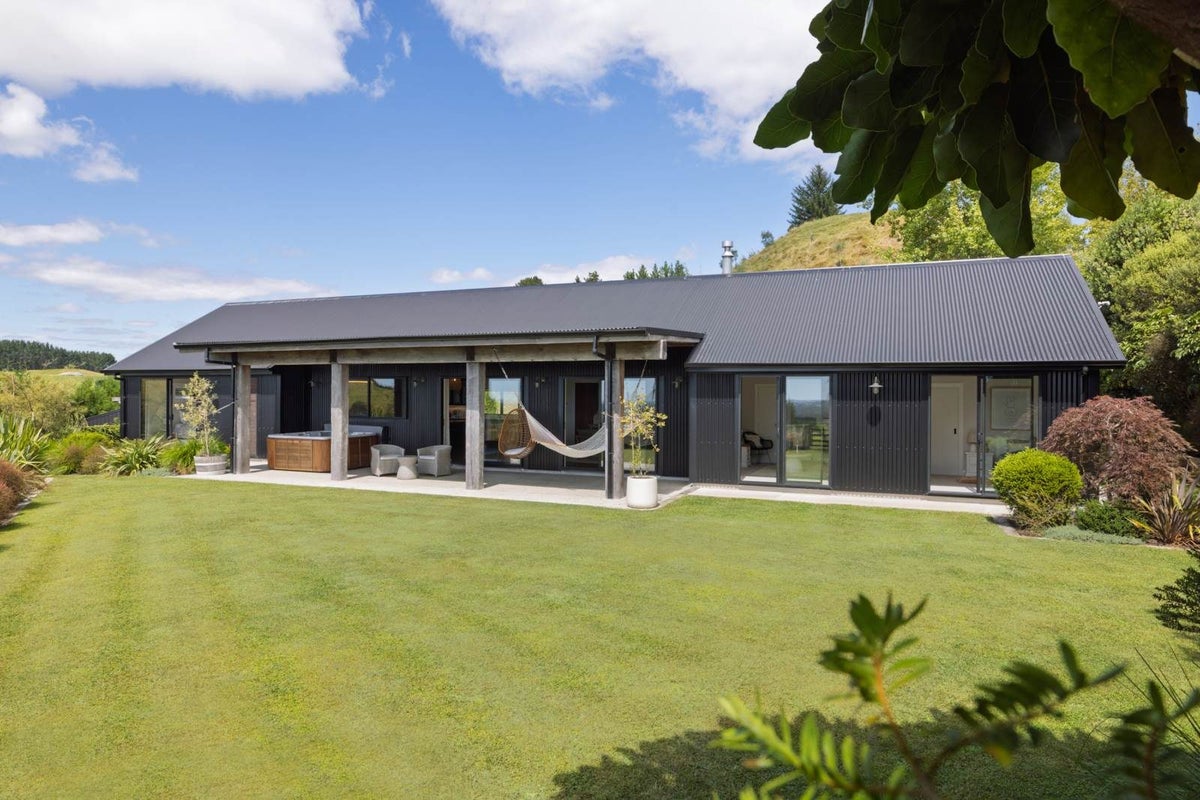 177C Crawford Road, Minden, Tauranga - Carousel 1