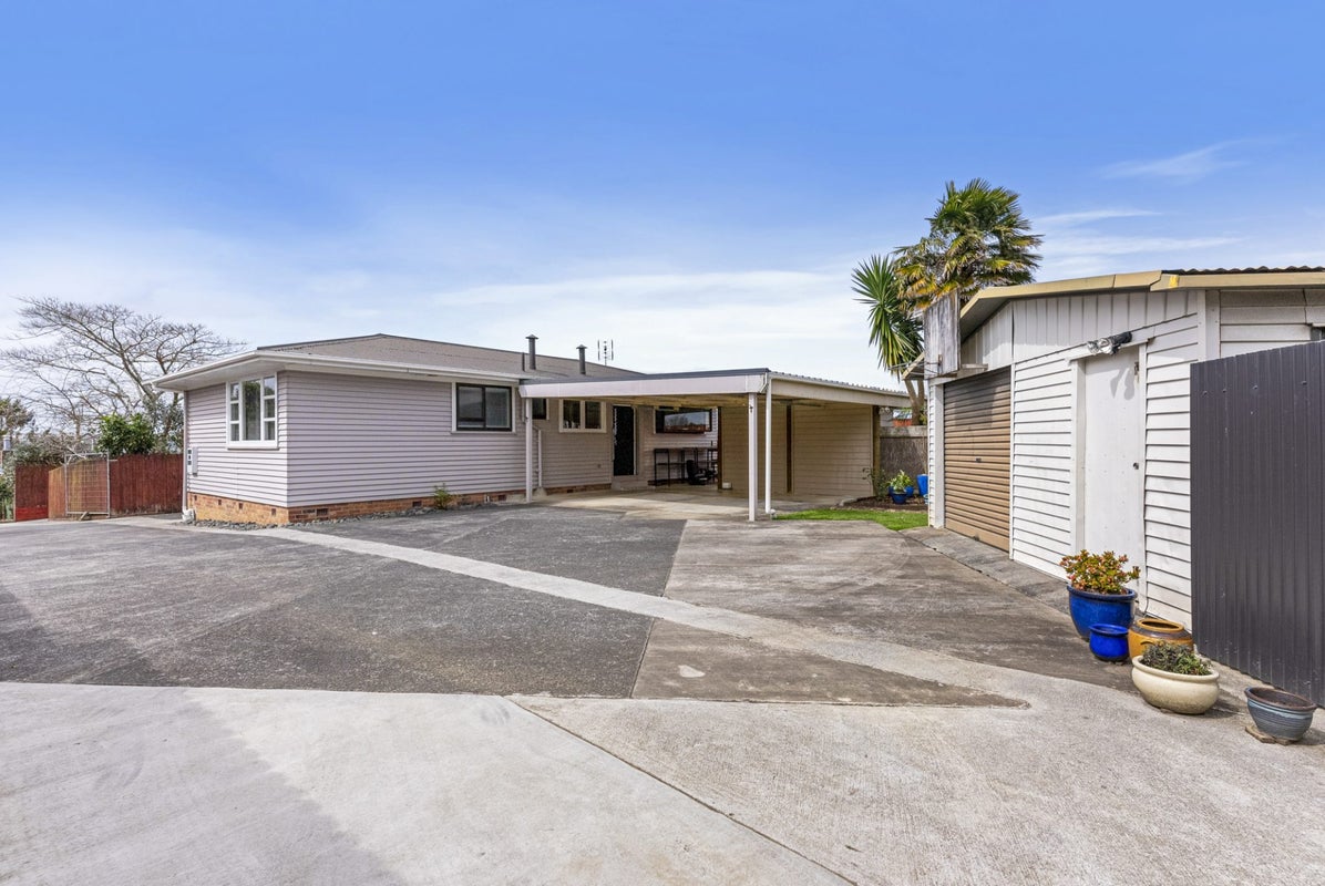 40 Christmas Road, Manurewa, Auckland - Carousel 1