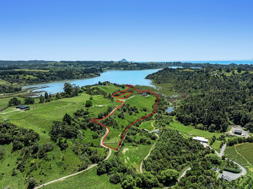 25B Panekaha Road, Wainui, Whakatane - Carousel 35