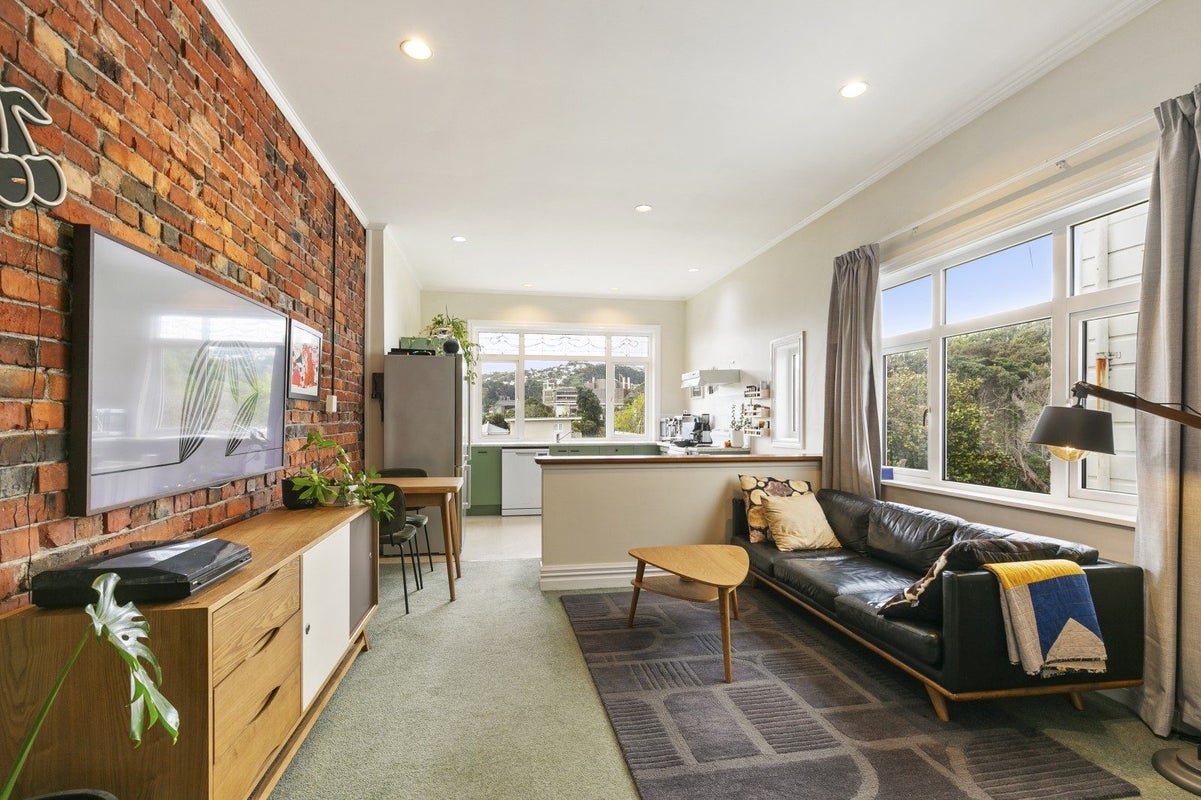 8 Coromandel Street, Newtown, Wellington - Carousel 1