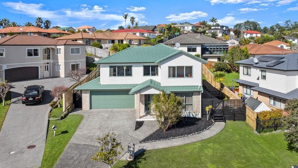 42 Black Teal Close, Unsworth Heights, Auckland - Carousel 1