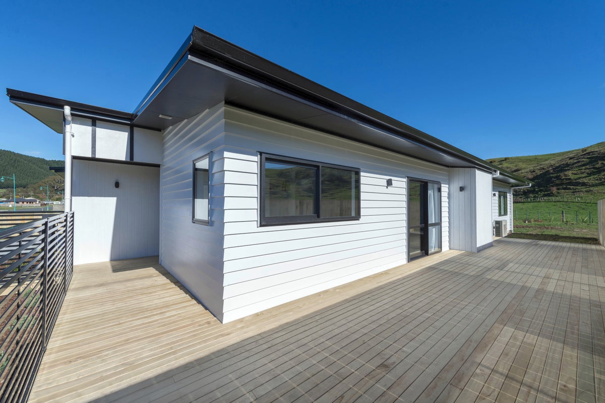 22 Pioneer Road, Ngongotaha, Rotorua - Carousel 2