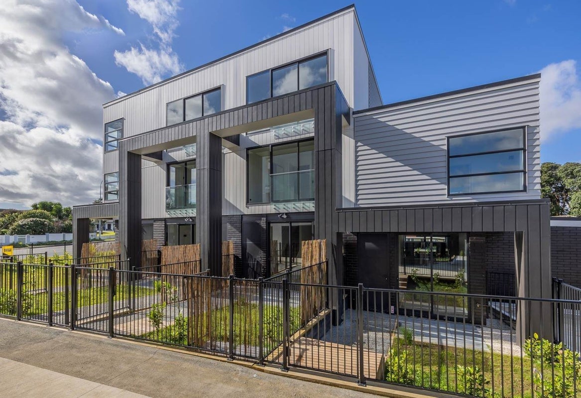 387D Ellerslie-Panmure Highway, Mount Wellington, Auckland - Carousel 1