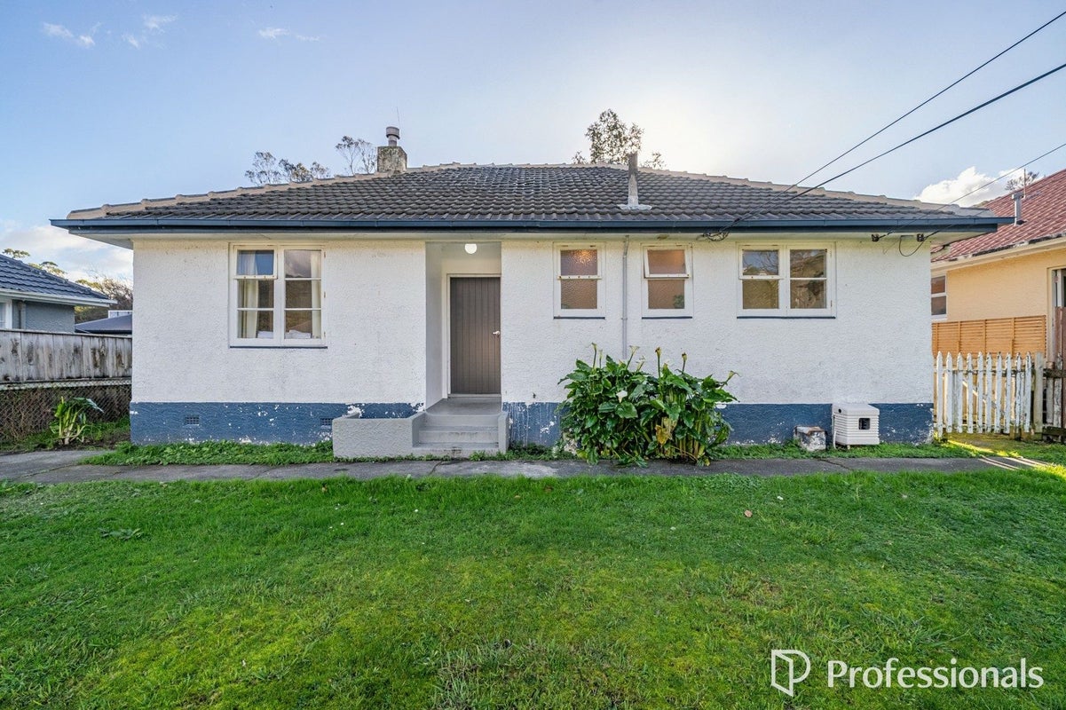 37 Fleet Street, Naenae, Lower Hutt - Carousel 1