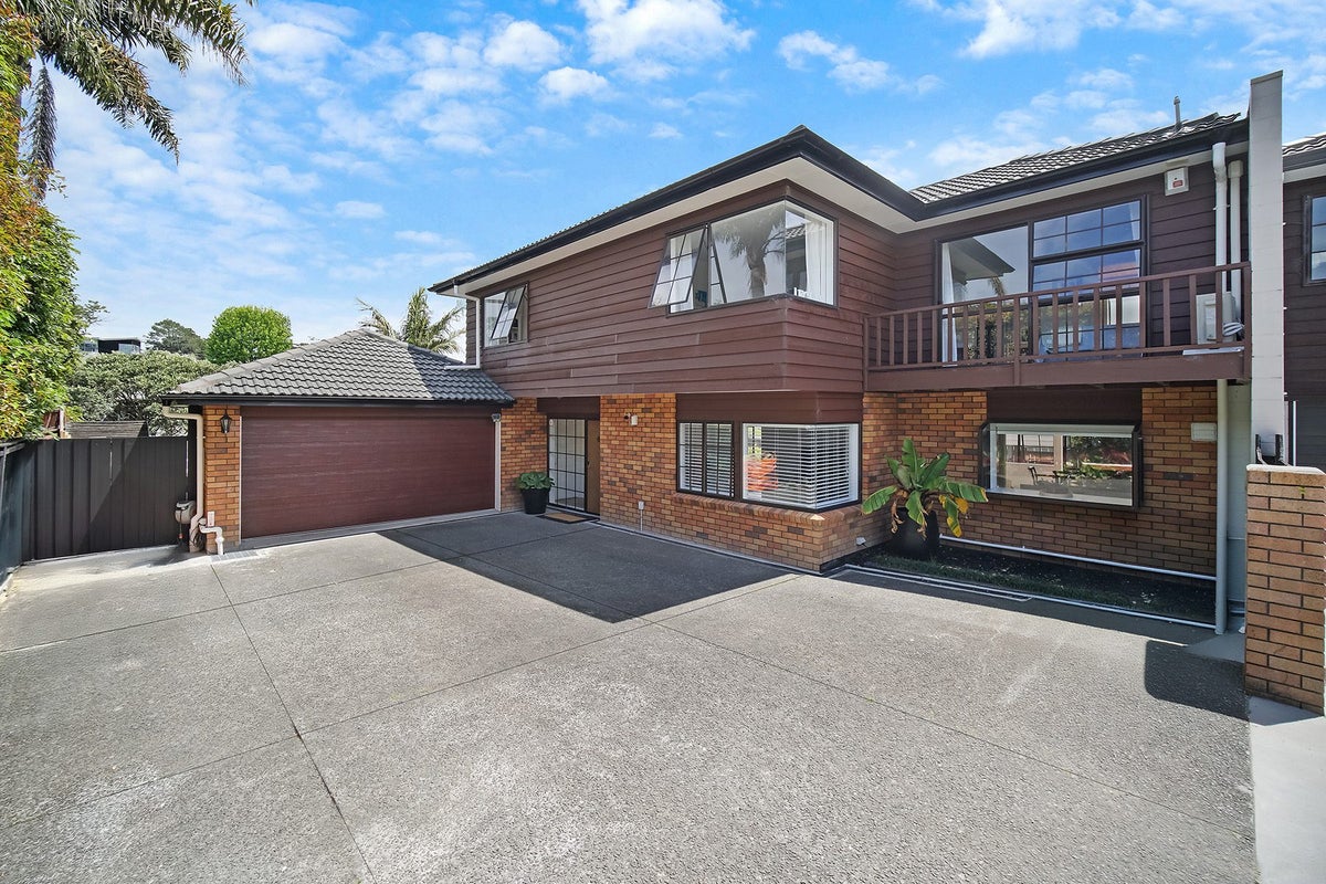 69B Kowhai Road, Mairangi Bay, Auckland - Carousel 1