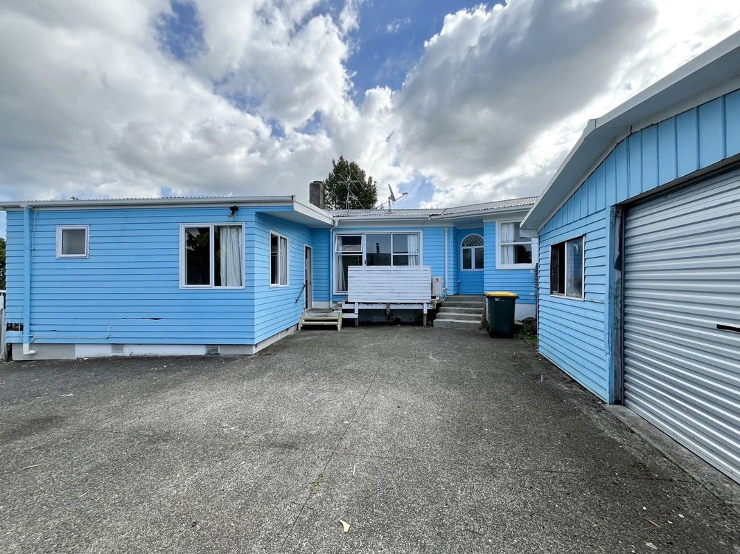 25 Lendic Avenue, Henderson, Auckland - Carousel 2