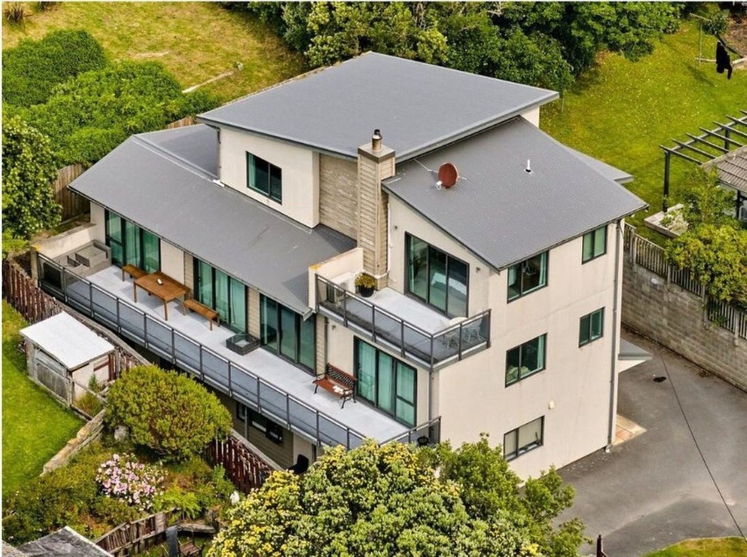 21 View Road, Titahi Bay, Porirua - Carousel 2