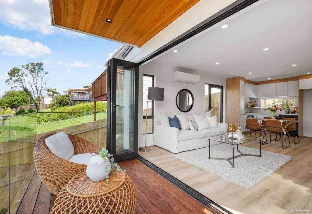 6A Aralia Road, Sunnynook, Auckland - Carousel 2