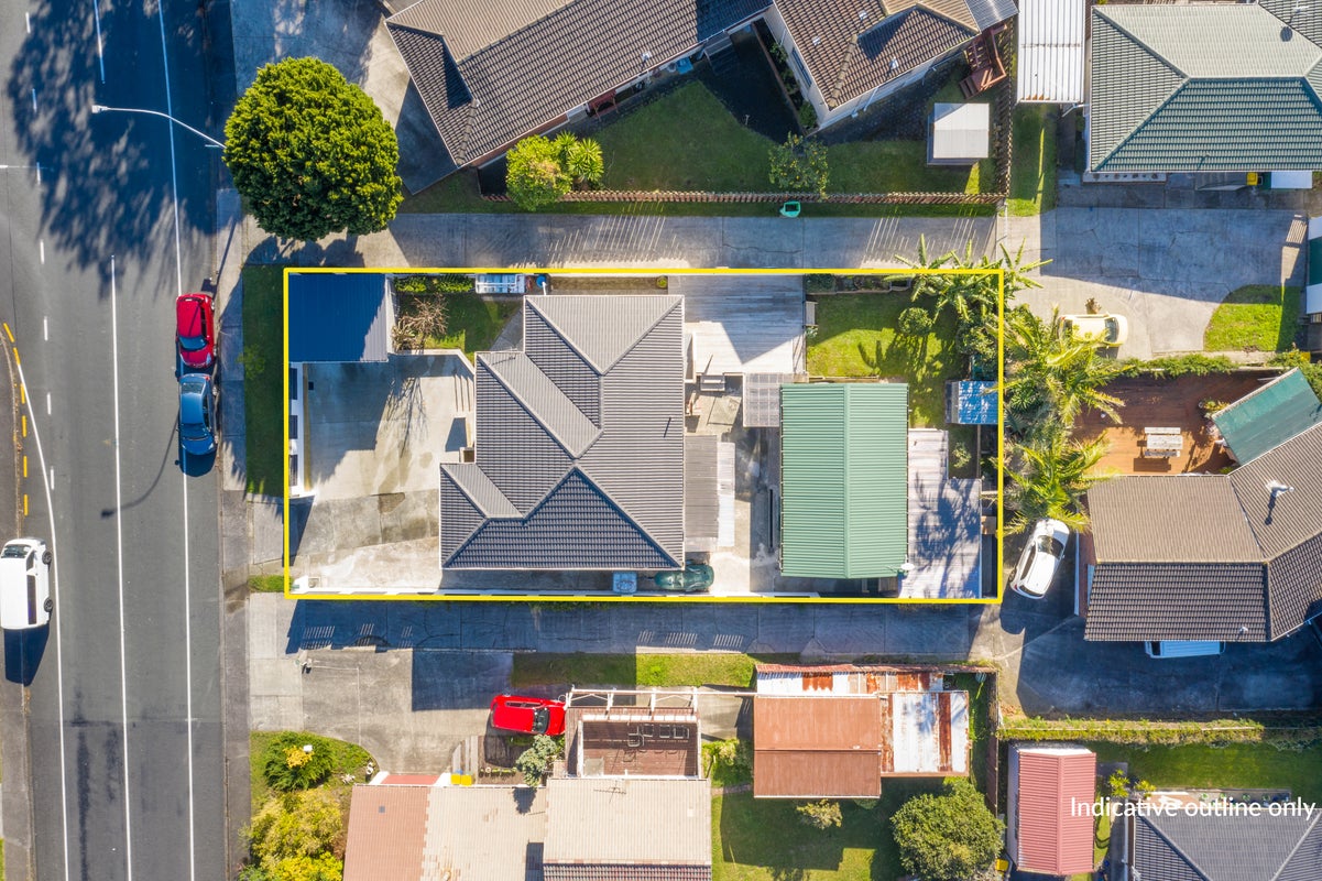 64 Butterworth Drive, Glendene, Auckland - Carousel 2
