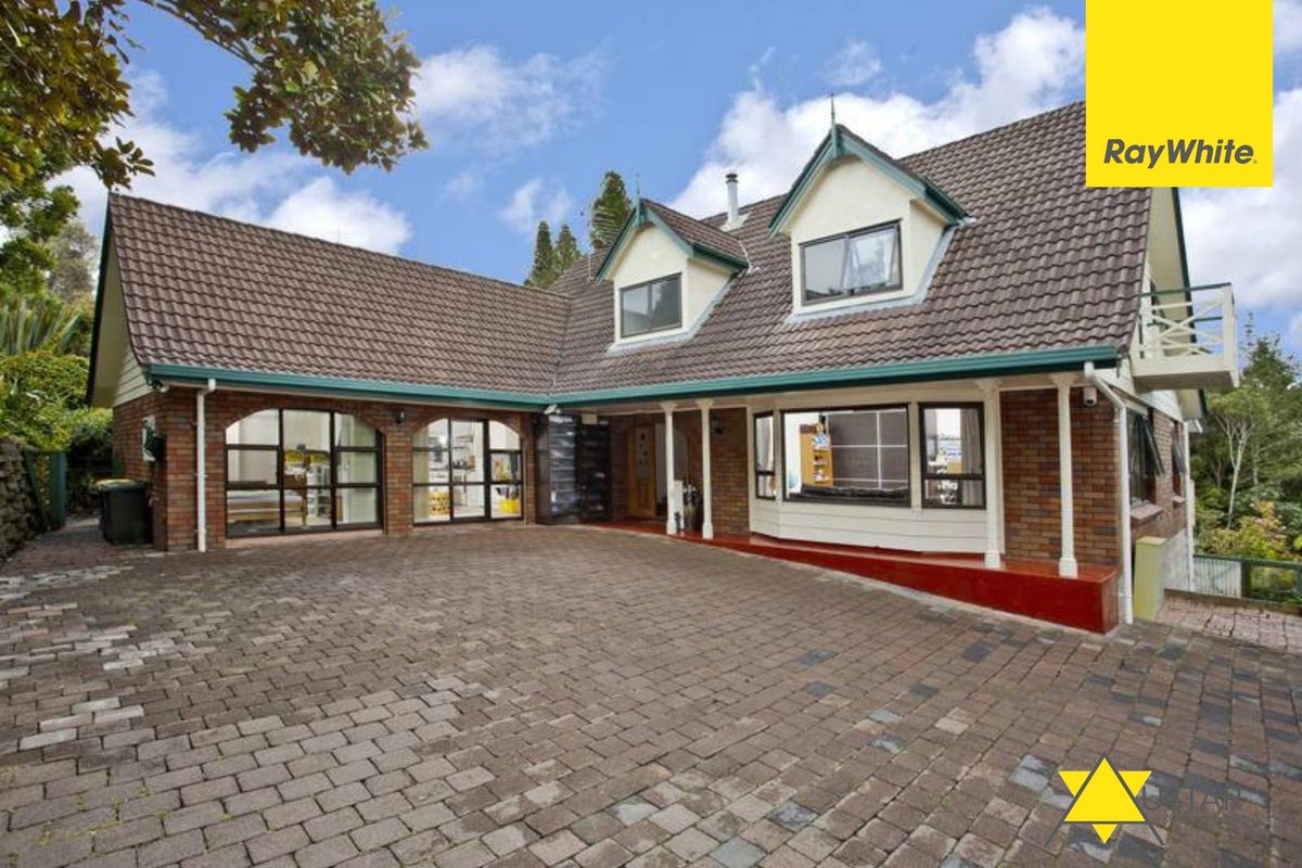 20 Portsea Place, Chatswood, Auckland - Carousel 1