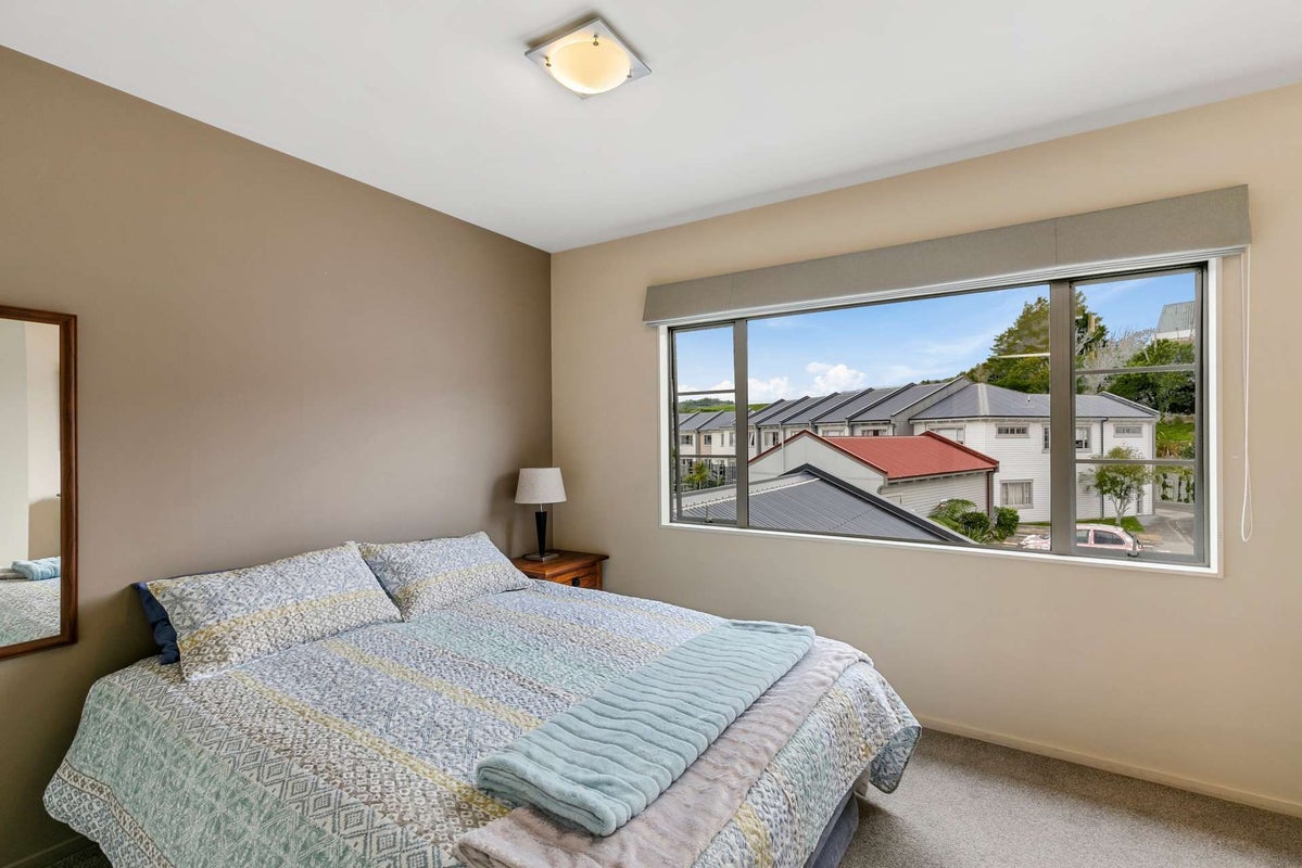 8/232 Middleton Road, Glenside, Wellington - Carousel 2