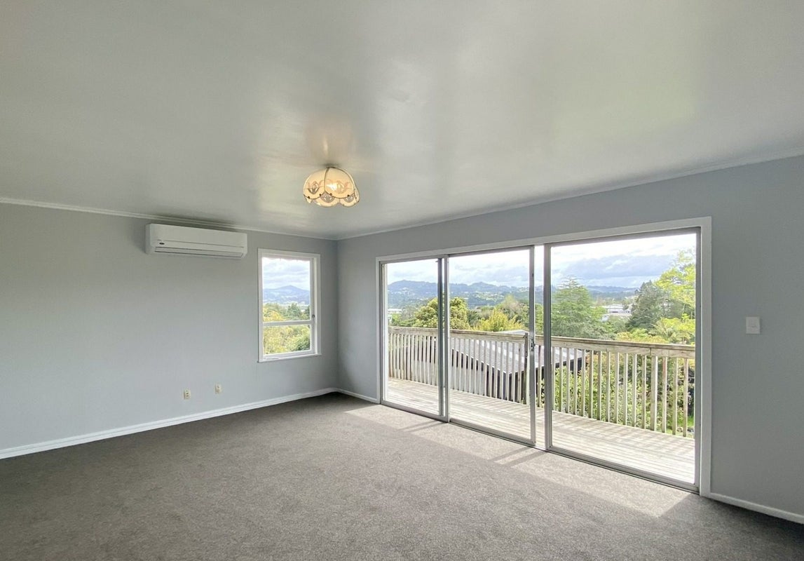 46 Sherwood Road, Onerahi, Whangarei - Carousel 1