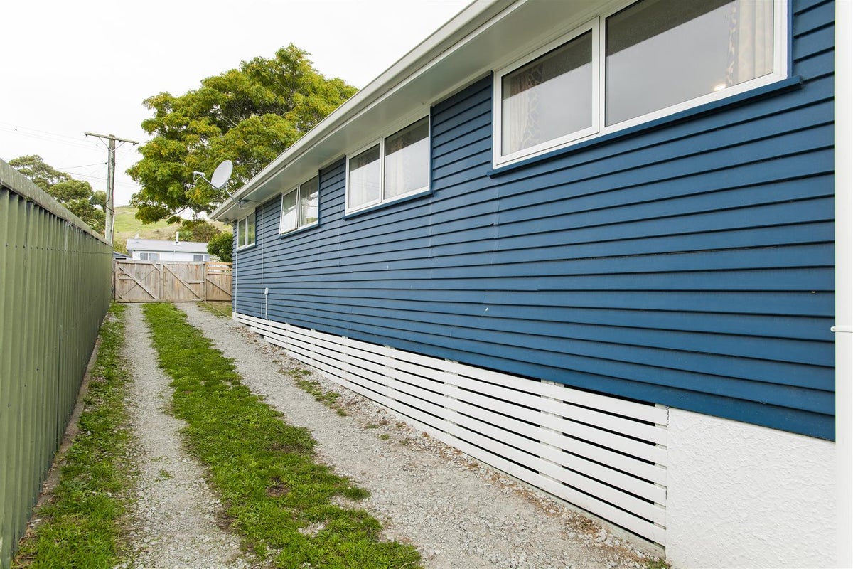 24 Lyell Road, Outer Kaiti, Gisborne - Carousel 24