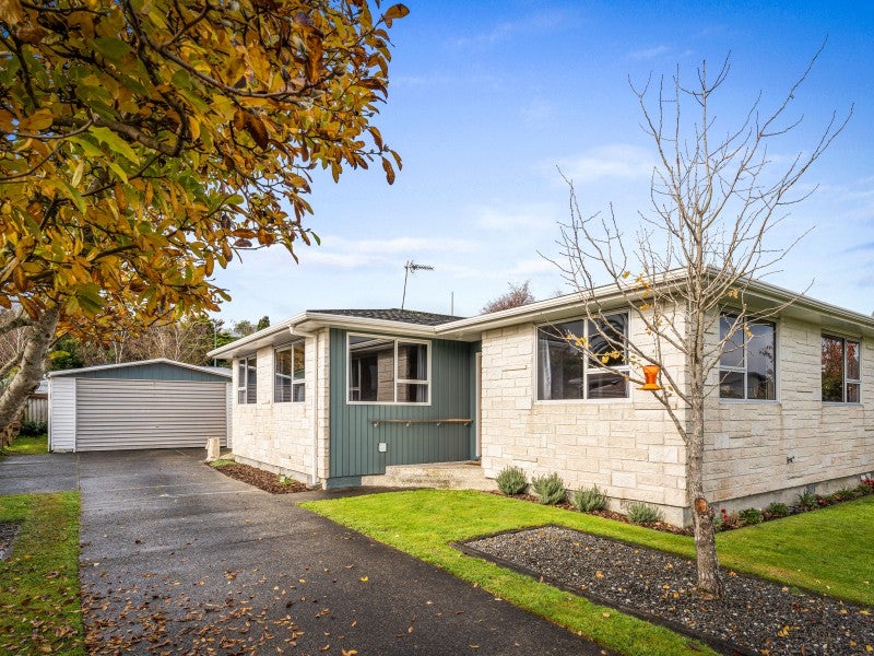 18 Shanly Street, Brown Owl, Upper Hutt - Carousel 2