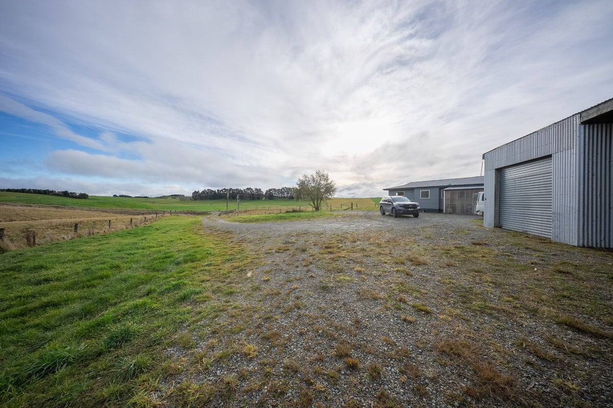708 Wilderness Road, Hillside, Te Anau - Carousel 28
