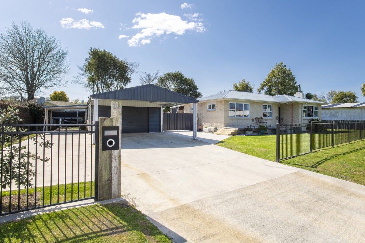 41 Emily Street, Riverdale, Gisborne - Carousel 29