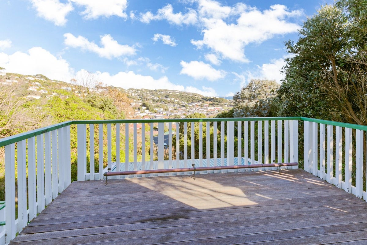 196 Townsend Road, Miramar, Wellington - Carousel 1