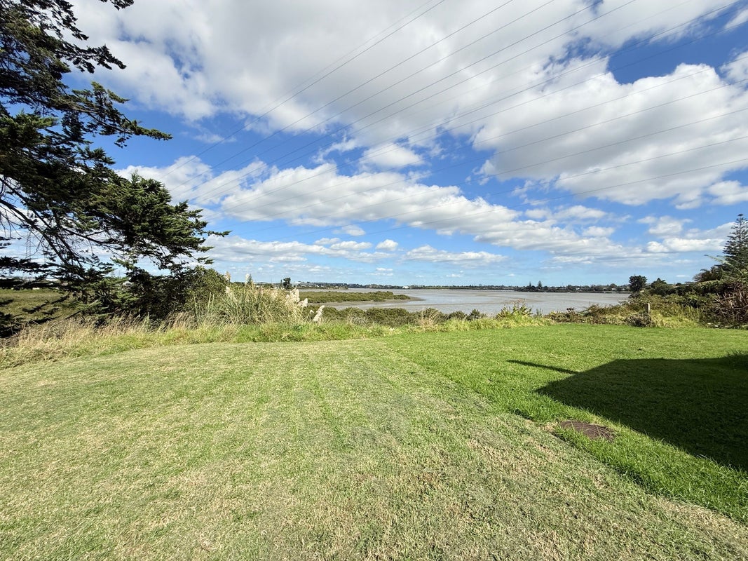 2/18 Aurea Avenue, Pakuranga, Auckland - Carousel 14