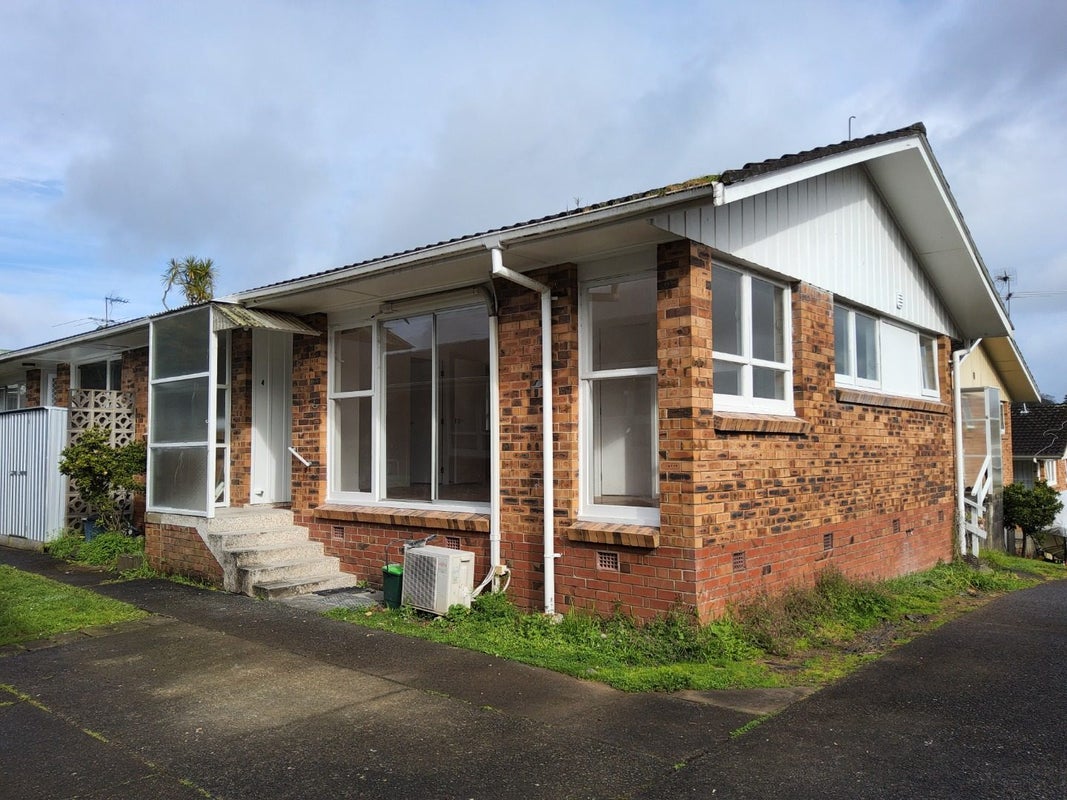 4/16 Boyd Avenue, Onehunga, Auckland - Carousel 1